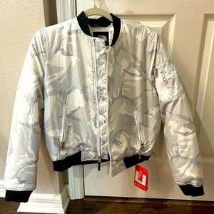 NWT The North Face Womens White Barstol Bomber Jacket